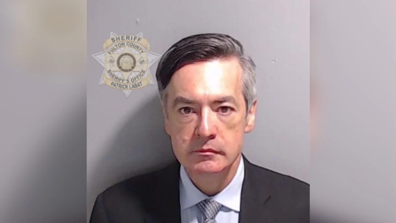Kenneth Chesebro: Pro-Trump attorney who helped craft fake elector plot pleads guilty in Georgia election subversion case