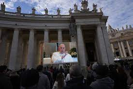 Pope Francis getting antibiotics for lung problem, limiting appointments: Vatican