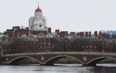 Funcionario de Defensa pidió no cancelar fondos para investigar amenazas biológicas, dice Harvard
