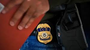 La administración Trump saca a cientos de niños migrantes de sus hogares y los pone bajo custodia del Gobierno